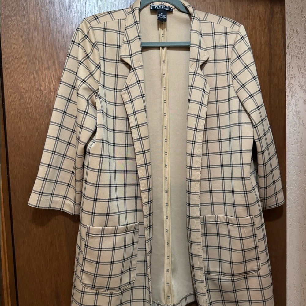 Plaid Women's Jacket in Cream and Black